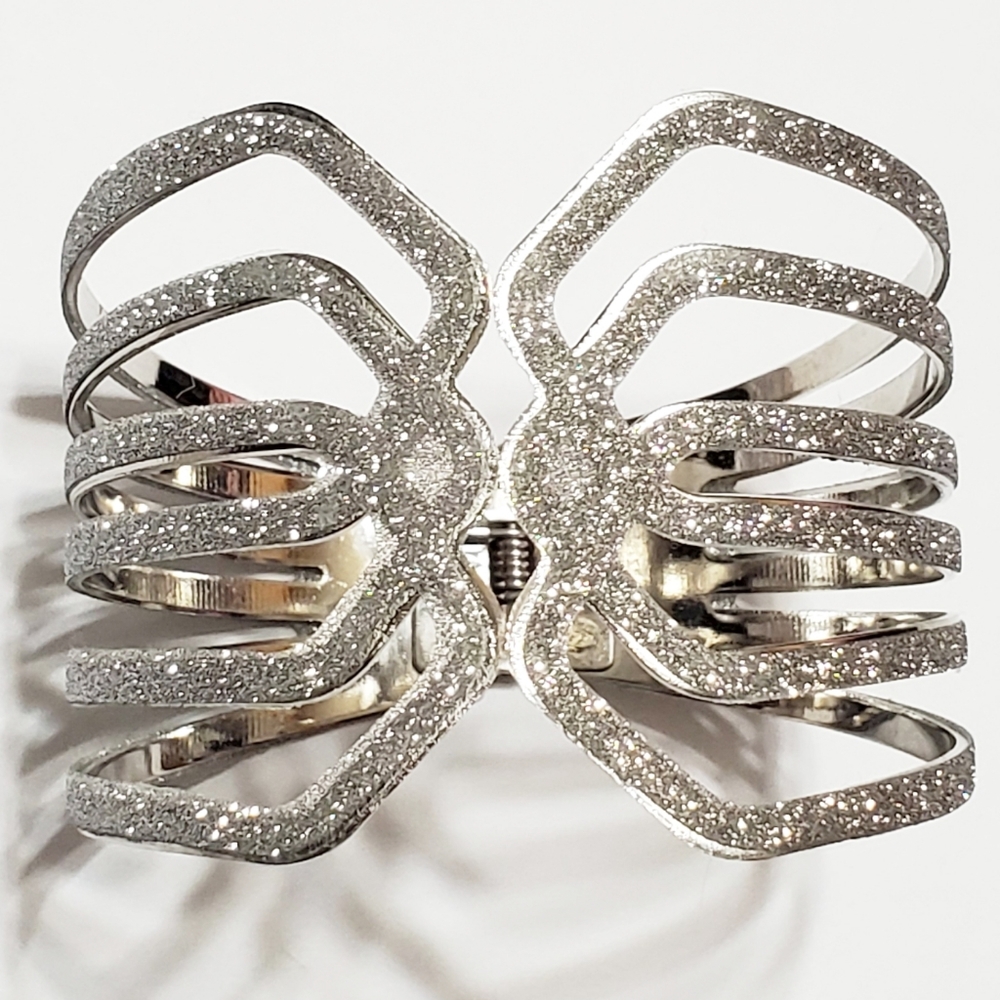 Bracelet Silver Glittery Spring Cuff - Picture 3 of 7